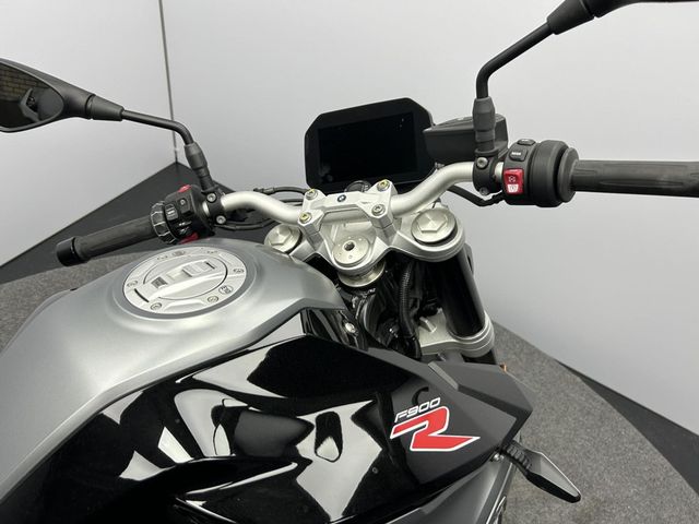bmw - f-900-r