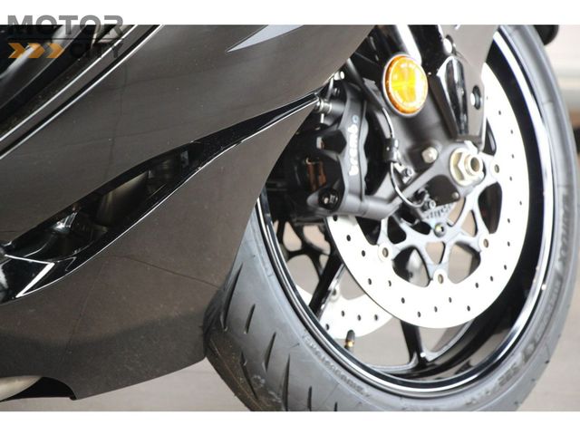 suzuki - gsx-r-1300-hayabusa