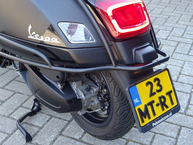 vespa - gts-300-super-sport