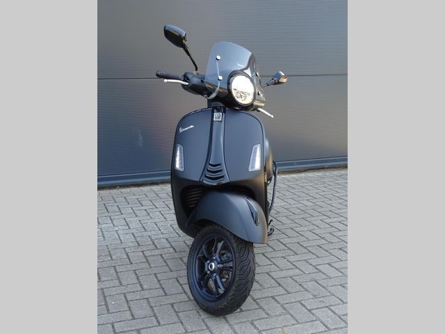 vespa - gts-300-super-sport