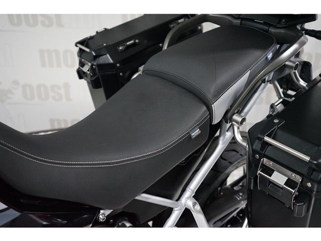 triumph - tiger-900-gt-pro