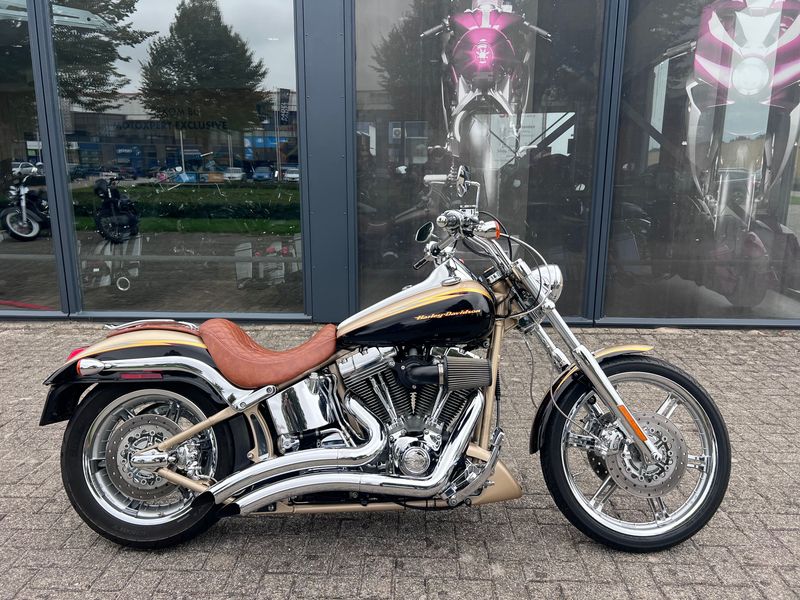Harley-Davidson Fxstdse Deuce CVO 110th Anniversary 2003 occasion