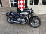 TRIUMPH BONNEVILLE SPEEDMASTER