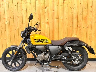 QJMOTOR SRV 125 – foto 4