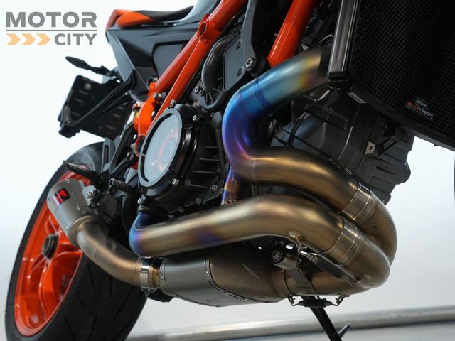 ktm - 1290-super-duke-r