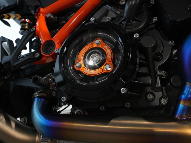 ktm - 1290-super-duke-r