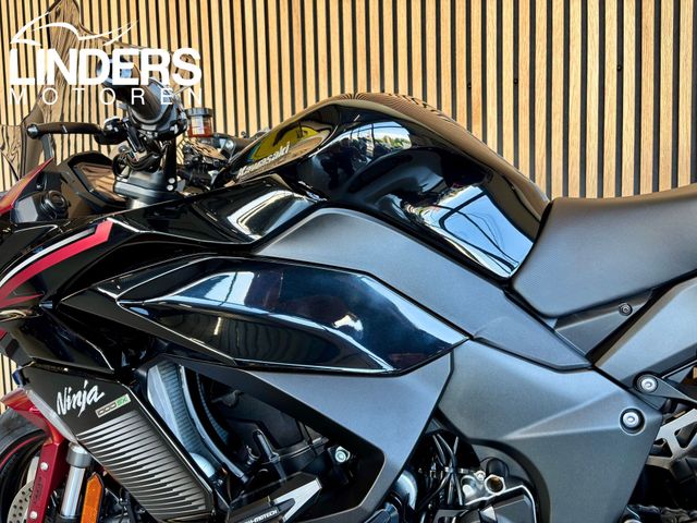 kawasaki - ninja-1000sx-performance-tourer