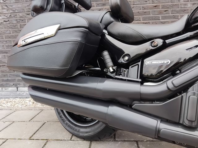 suzuki - vl-1500-lc-intruder
