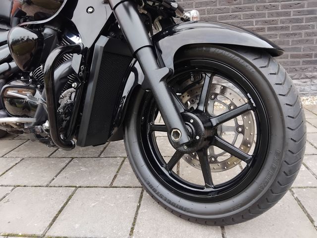 suzuki - vl-1500-lc-intruder