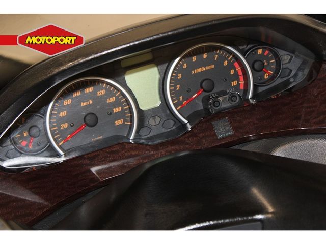 suzuki - burgman-400-a