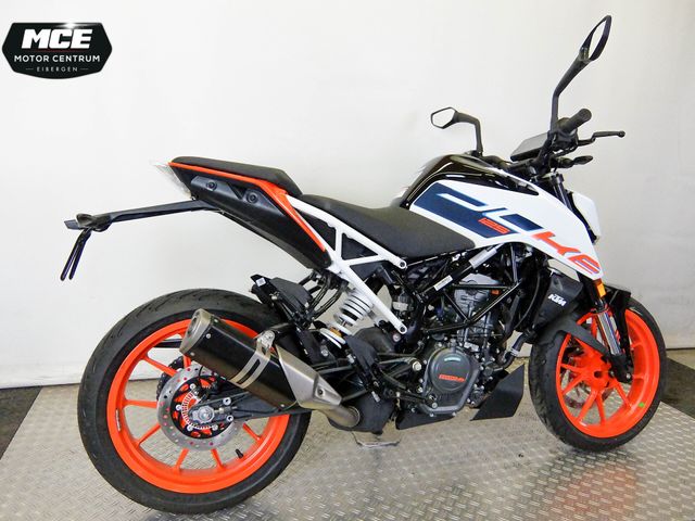 ktm - 125-duke