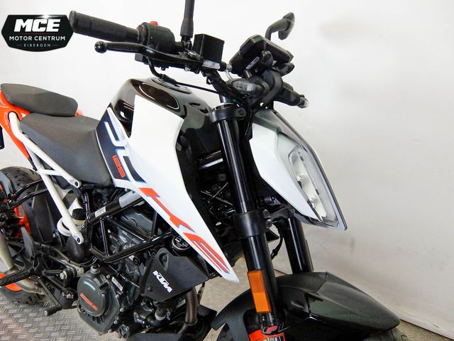 ktm - 125-duke
