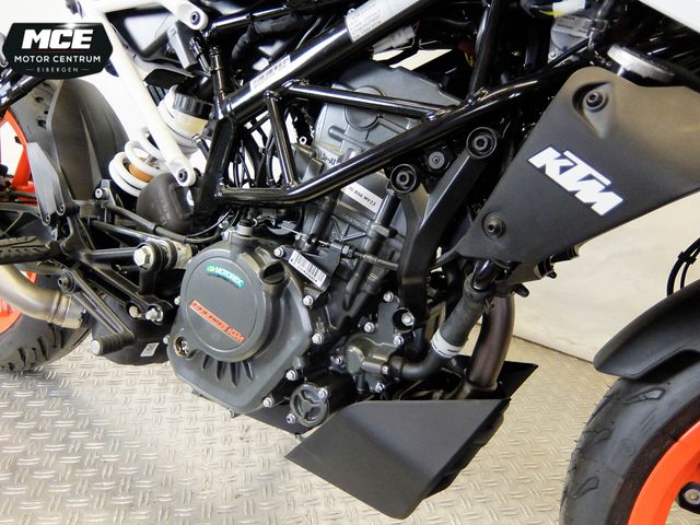 ktm - 125-duke