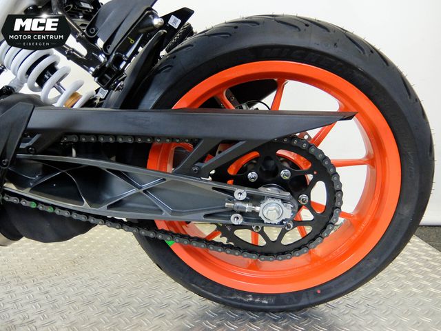ktm - 125-duke