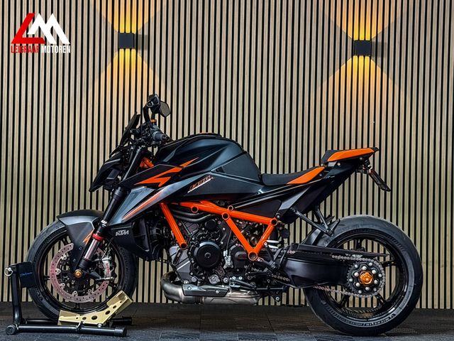 ktm - 1390-super-duke-r