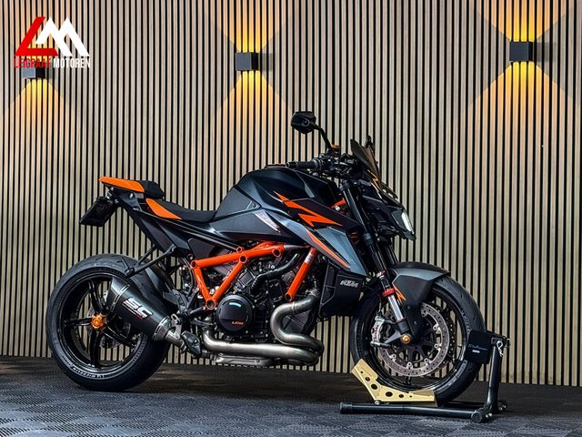 ktm - 1390-super-duke-r