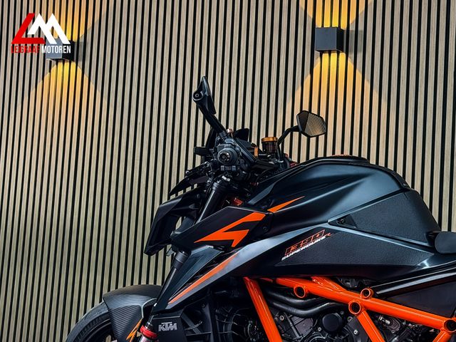 ktm - 1390-super-duke-r
