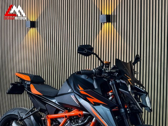 ktm - 1390-super-duke-r