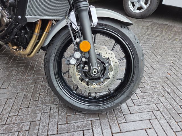 yamaha - xsr-700-abs