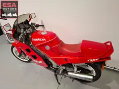 Honda VFR 750 F 1990 occasion – foto 8 van 14