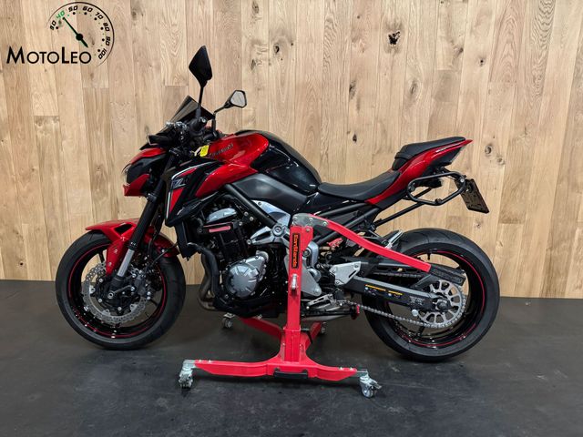 kawasaki - z900