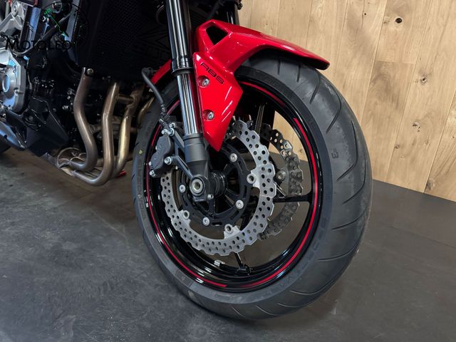 kawasaki - z900