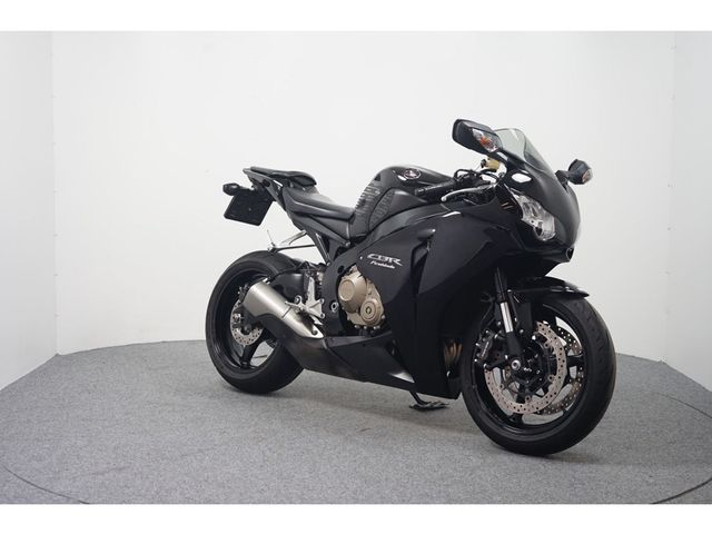 honda - cbr-1000-rr-fireblade