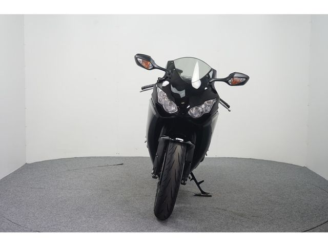 honda - cbr-1000-rr-fireblade