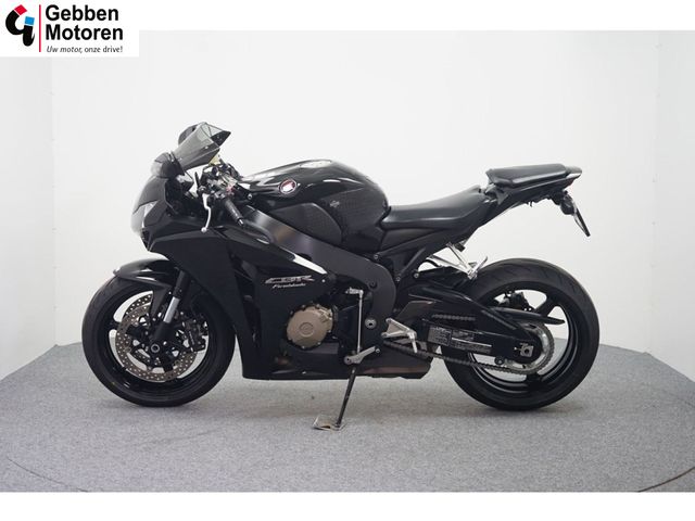 honda - cbr-1000-rr-fireblade