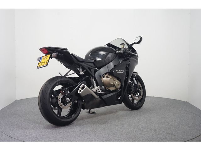 honda - cbr-1000-rr-fireblade