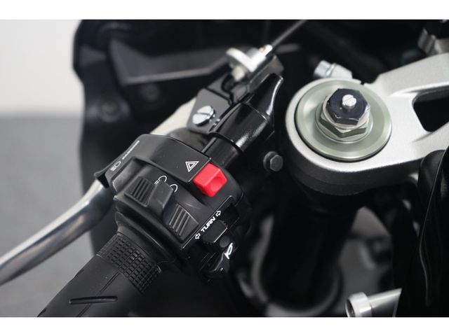 honda - cbr-1000-rr-fireblade