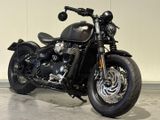 TRIUMPH BONNEVILLE BOBBER