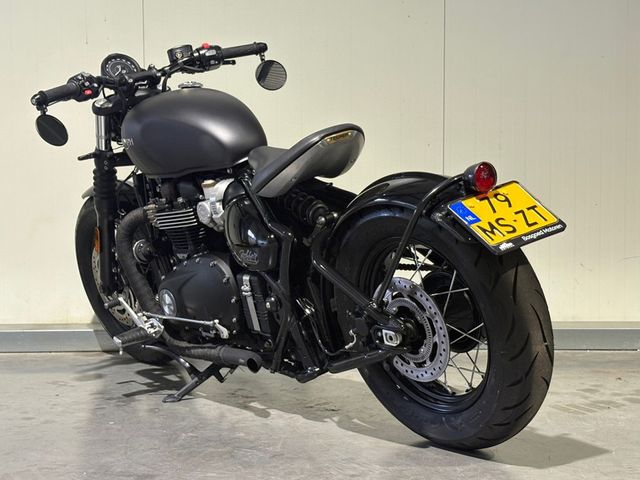 triumph - bonneville-bobber