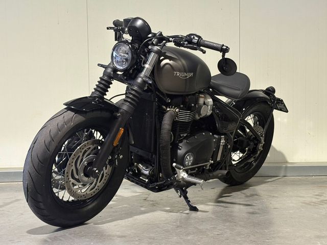 triumph - bonneville-bobber