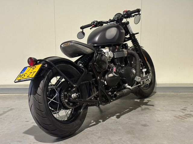 triumph - bonneville-bobber
