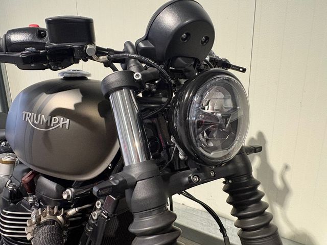 triumph - bonneville-bobber