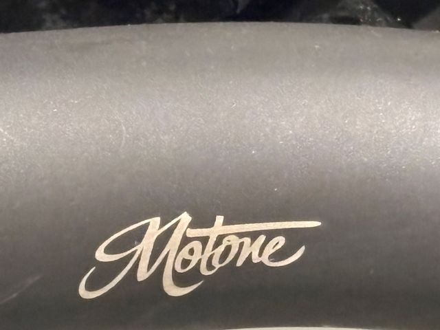 triumph - bonneville-bobber