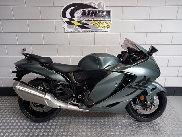 suzuki - gsx-r-1300-hayabusa