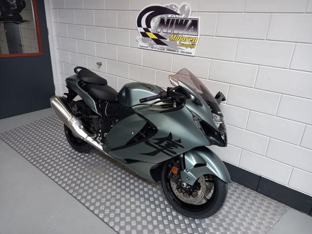 suzuki - gsx-r-1300-hayabusa