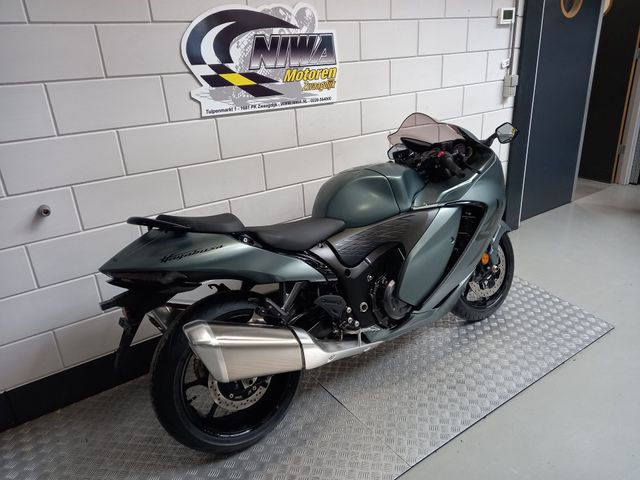suzuki - gsx-r-1300-hayabusa