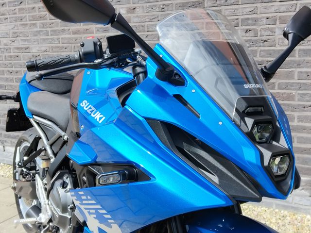suzuki - gsx-8r