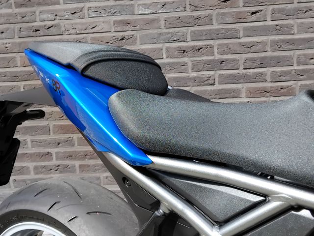 suzuki - gsx-8r