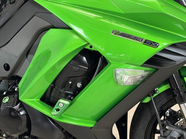 kawasaki - z-1000-sx-abs
