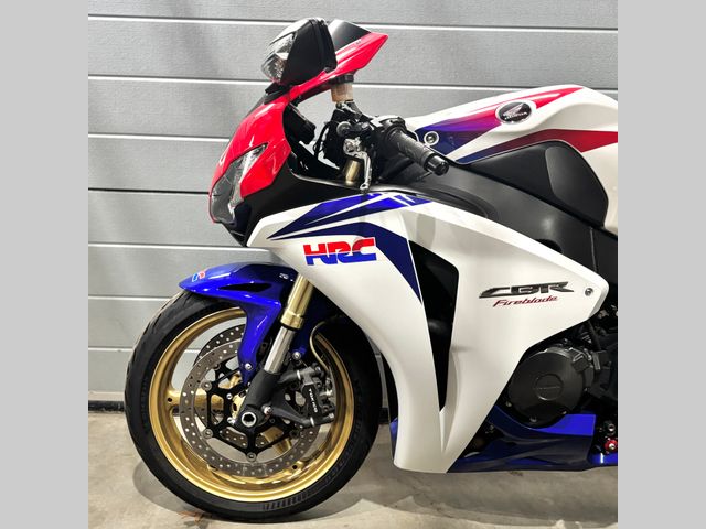 honda - cbr-1000-rr-fireblade