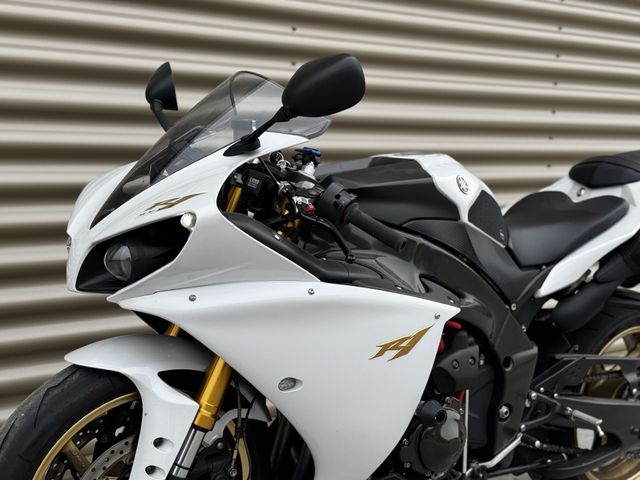 yamaha - yzf-r1