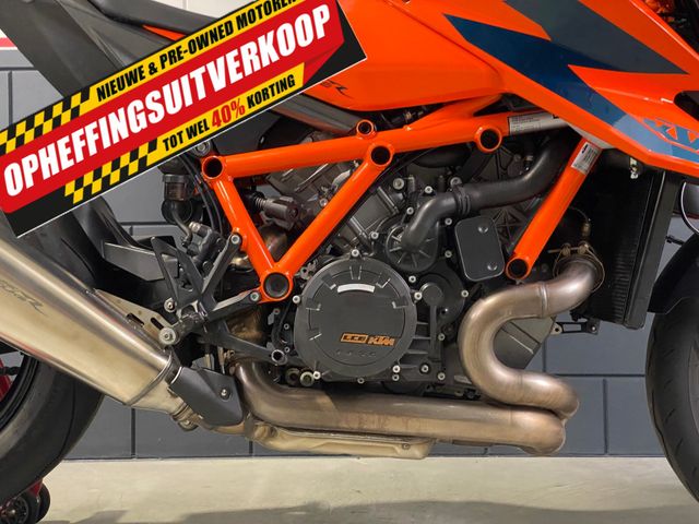ktm - 1290-super-duke-r