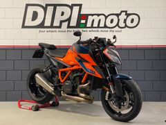 KTM 1290 SUPER DUKE R
