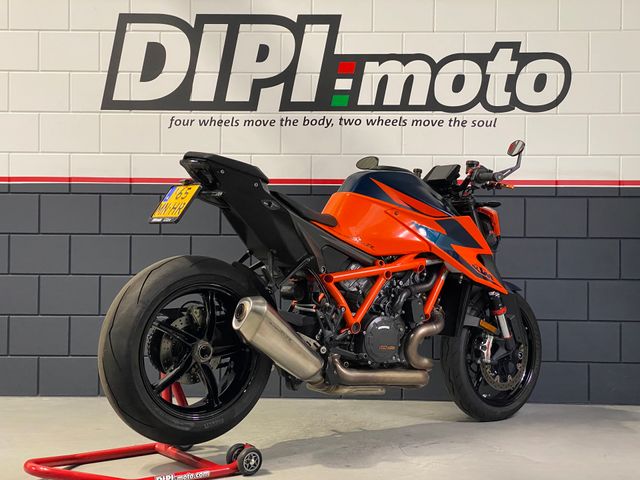 ktm - 1290-super-duke-r