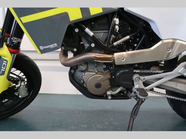 husqvarna - 701-supermoto