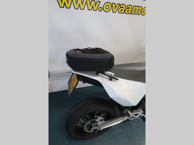 husqvarna - 701-supermoto